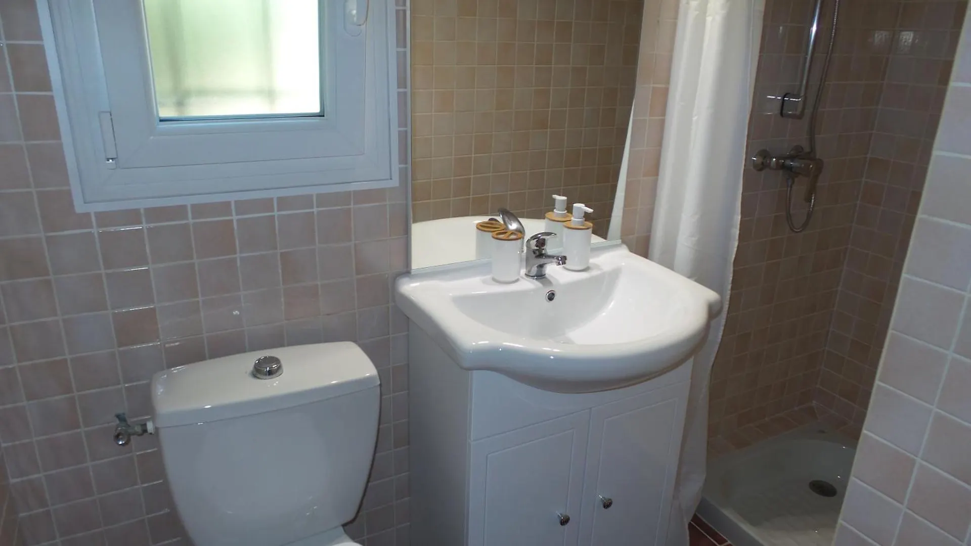 Holiday home Maison 55M2 Cadre Campagne, Le Mas Des Anges Sanary-sur-Mer France