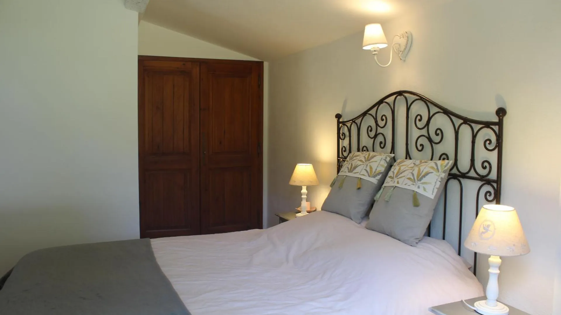 Holiday home Maison 55M2 Cadre Campagne, Le Mas Des Anges Sanary-sur-Mer
